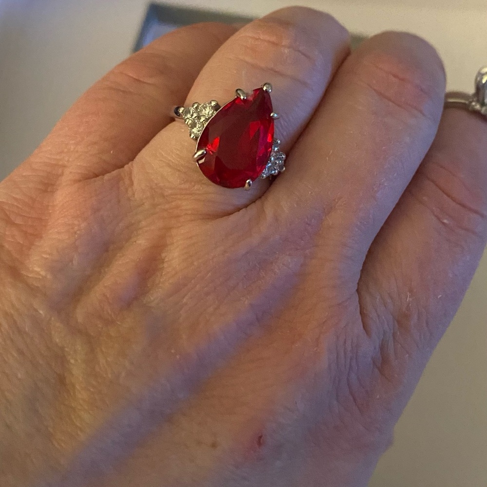 Elegant Red Teardrop Ring